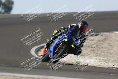 media/Nov-01-2025-TrackDaz (Sat) [[2b4d5192bc]]/B Group/1220pm (Turn 2 Outside)/